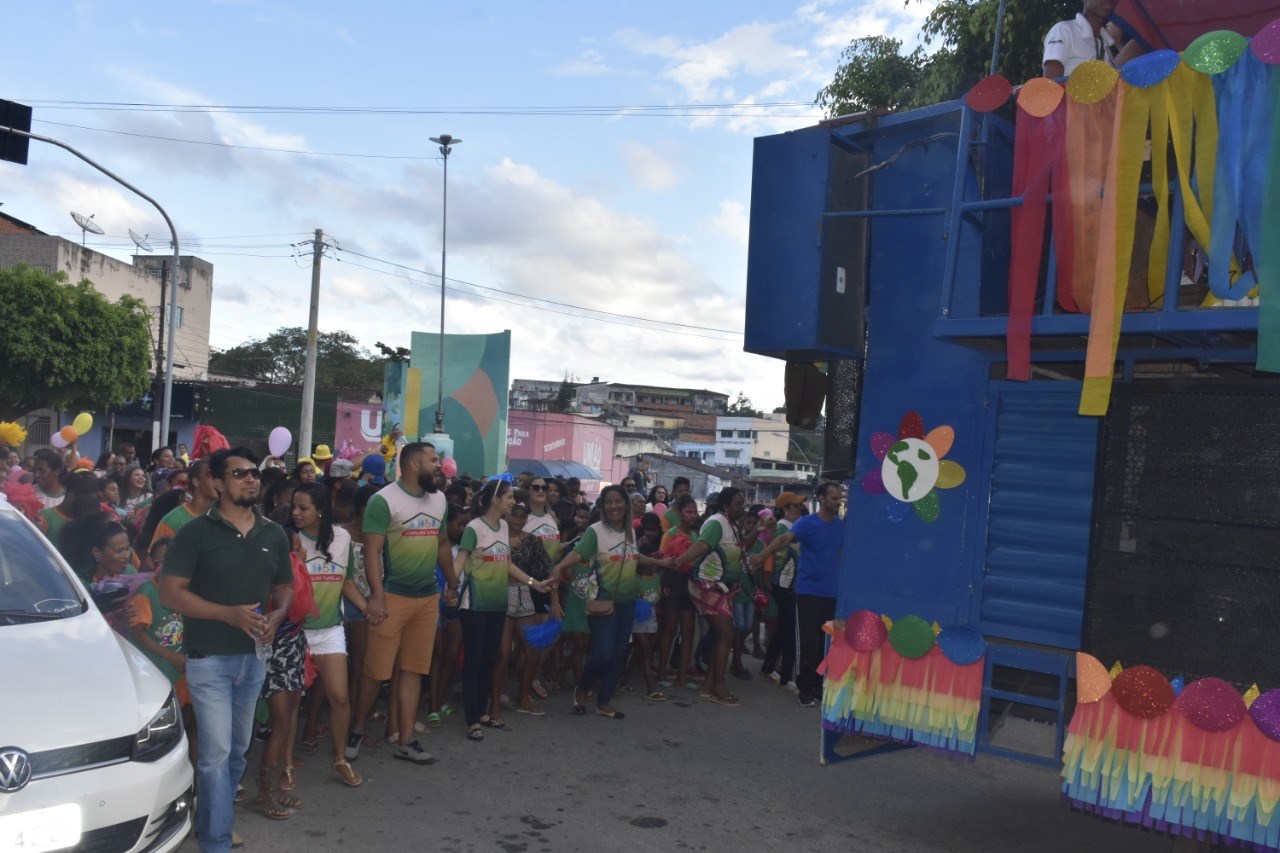 Camacã: 3ª CRAS Folia agita as ruas da cidade